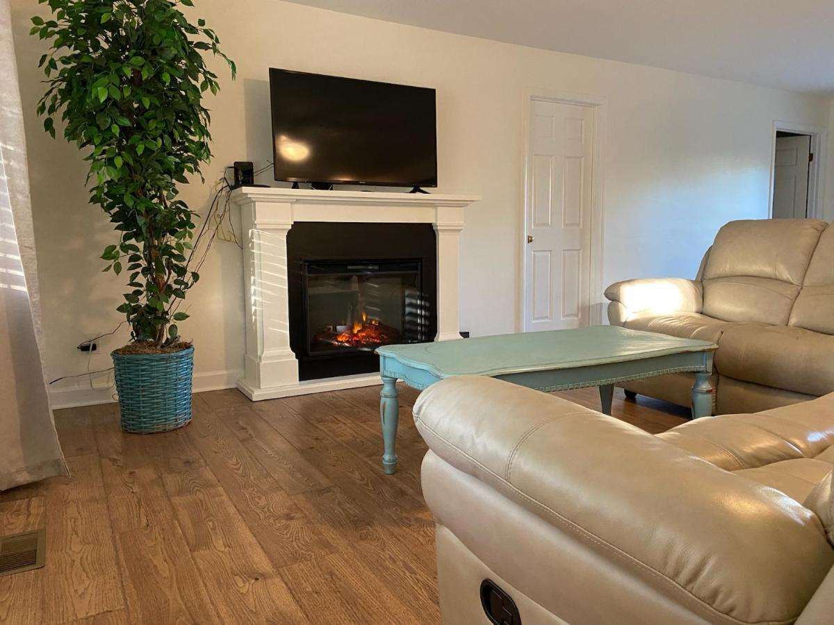 Cozy Three Bedroom House With Fireplace Wilmington Exteriér fotografie